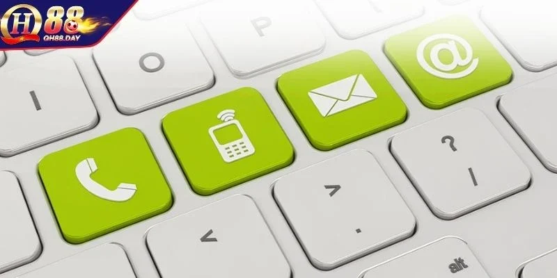 Tổng đài Hotline 24/7 giải quyết kịp thời 